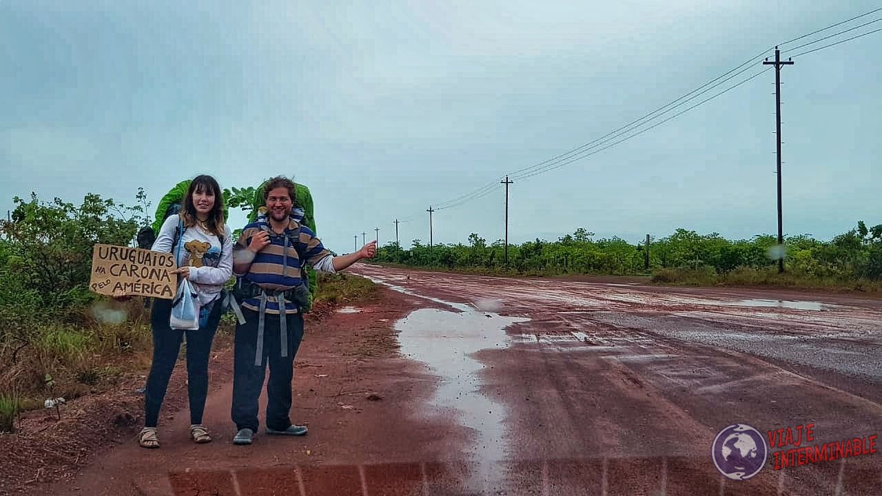 Autostop hitchhiking dedo en Lethem