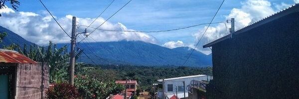 Calles de Ataco vertical El Salvador Calles de Ataco vertical El Salvador