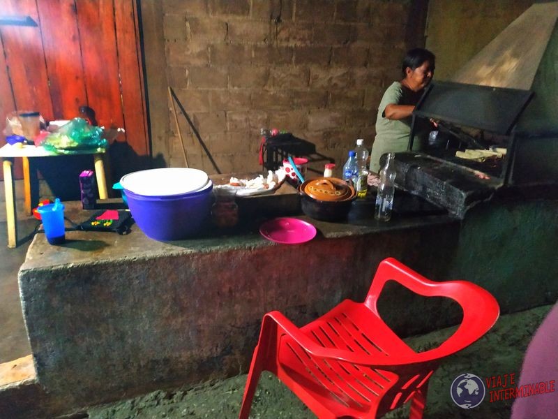 Señora de las mejores quesadillas de México en Rizo de Oro