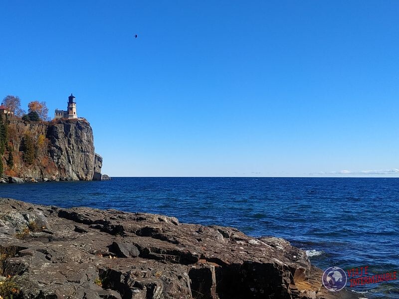 Faro sobre el Lago Superior