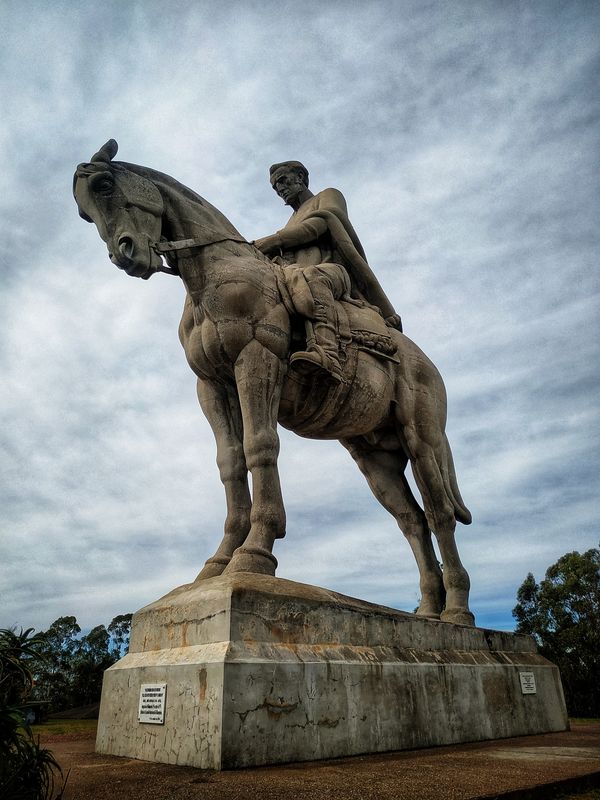 Estatua ecuestre Artigas Minas Uruguay