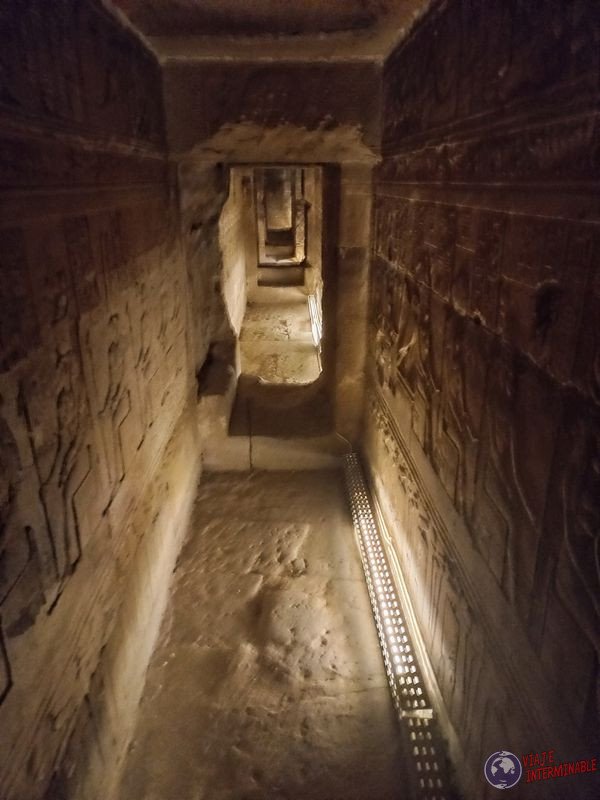 Túneles clausurados Templo Dendera Quena Egipto
