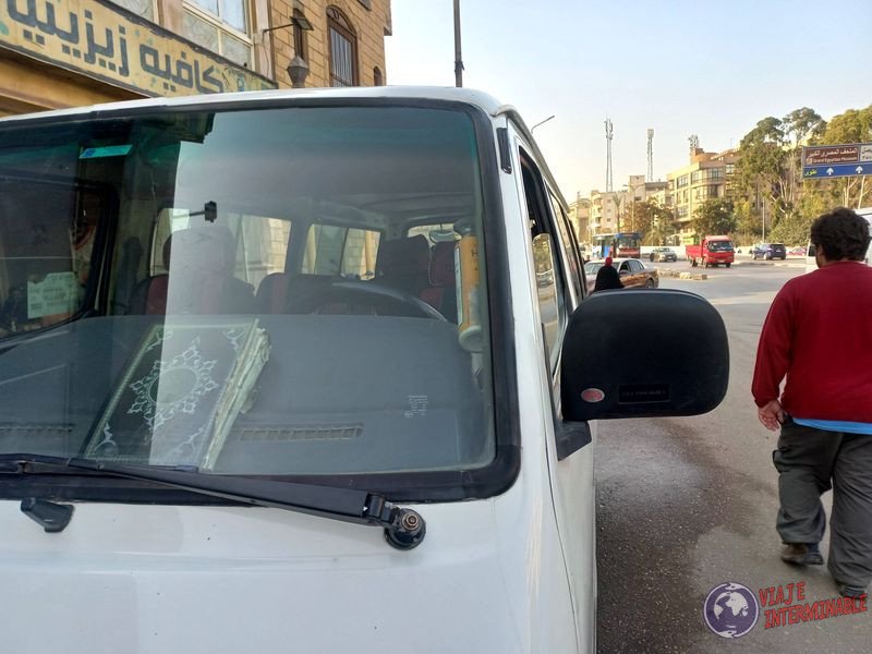 El coran en cada auto Cairo Egipto
